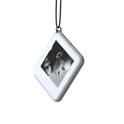 Iltaqa' mal-Mini E-qarrej: Il-Ħarba tad-Daqs tal-But-Tiegħek